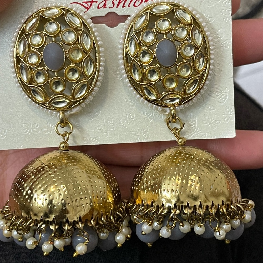 New jhumkhas